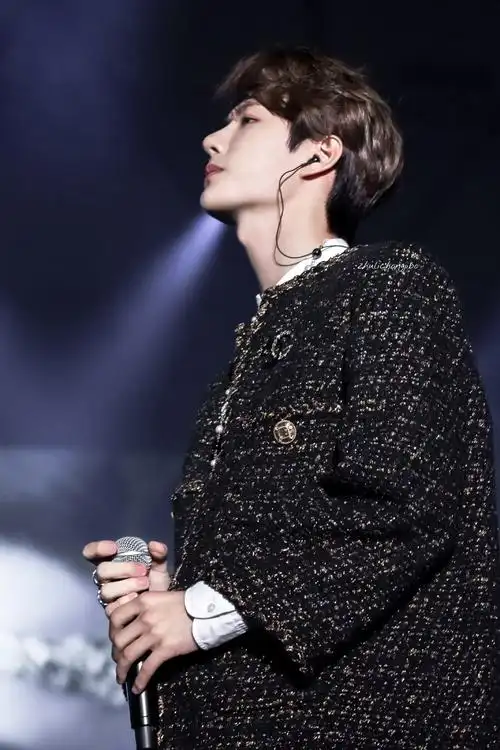 王一博壁纸 陈情令泰国见面会