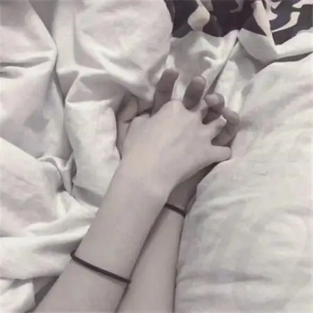 314情人节牵手十指紧扣朋友圈图片