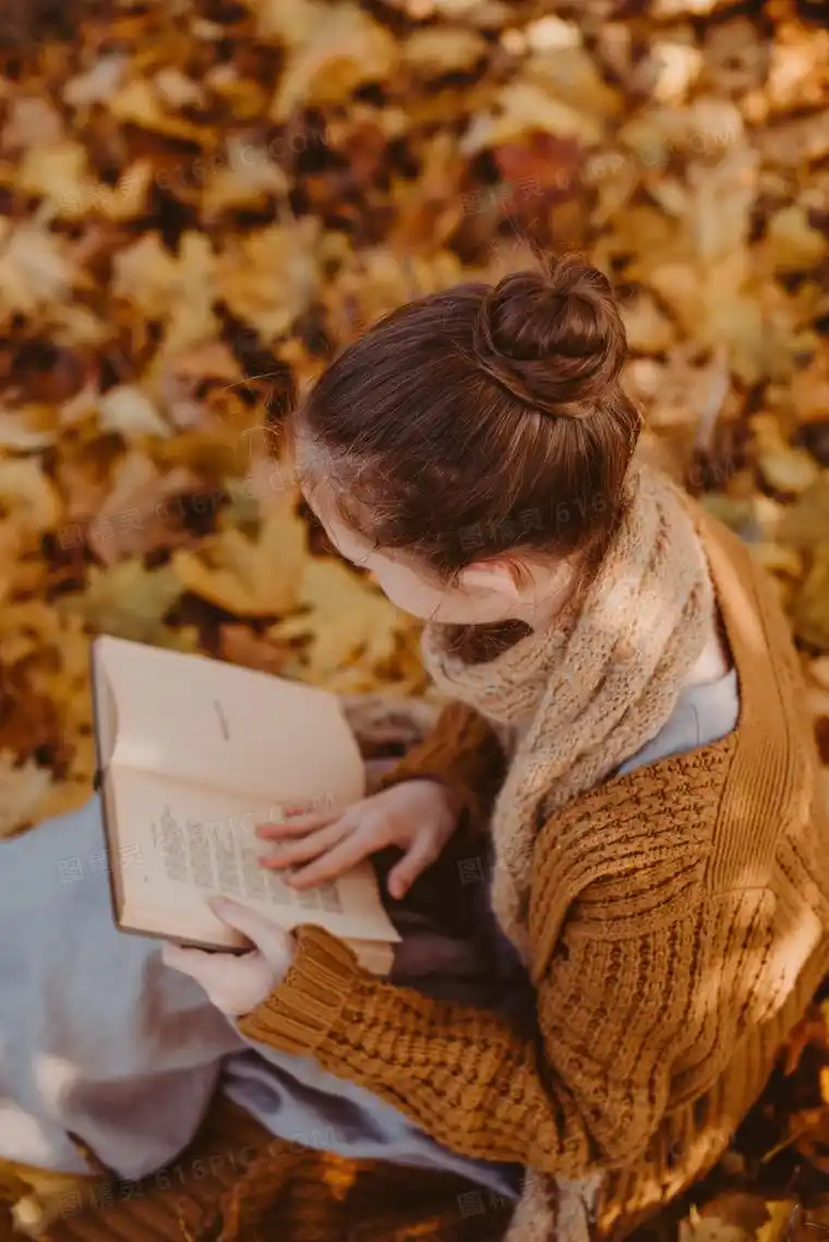 文艺美女看书意境图片文艺美女看书意境图片大全