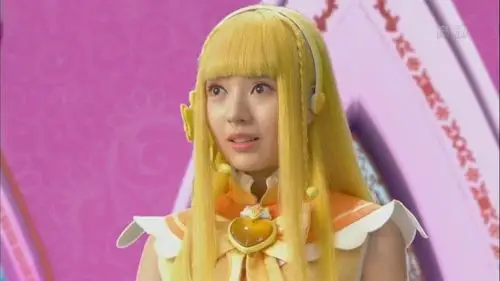 在电视剧《巴啦啦小魔仙之音符之谜》中,与赵今麦刘黛希搭档,饰演小蓝