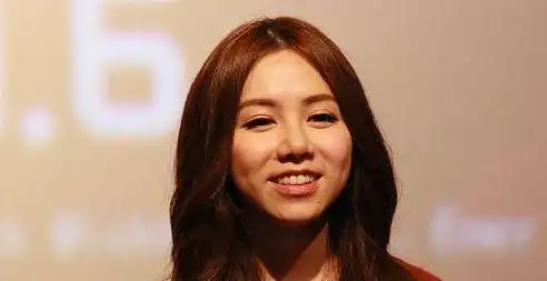 原创没出名前的邓紫棋长啥样?看到照片后,怪不得这么多男粉丝