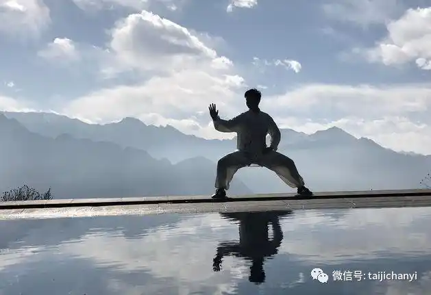 何必出远门,练习太极拳也是一场旅行