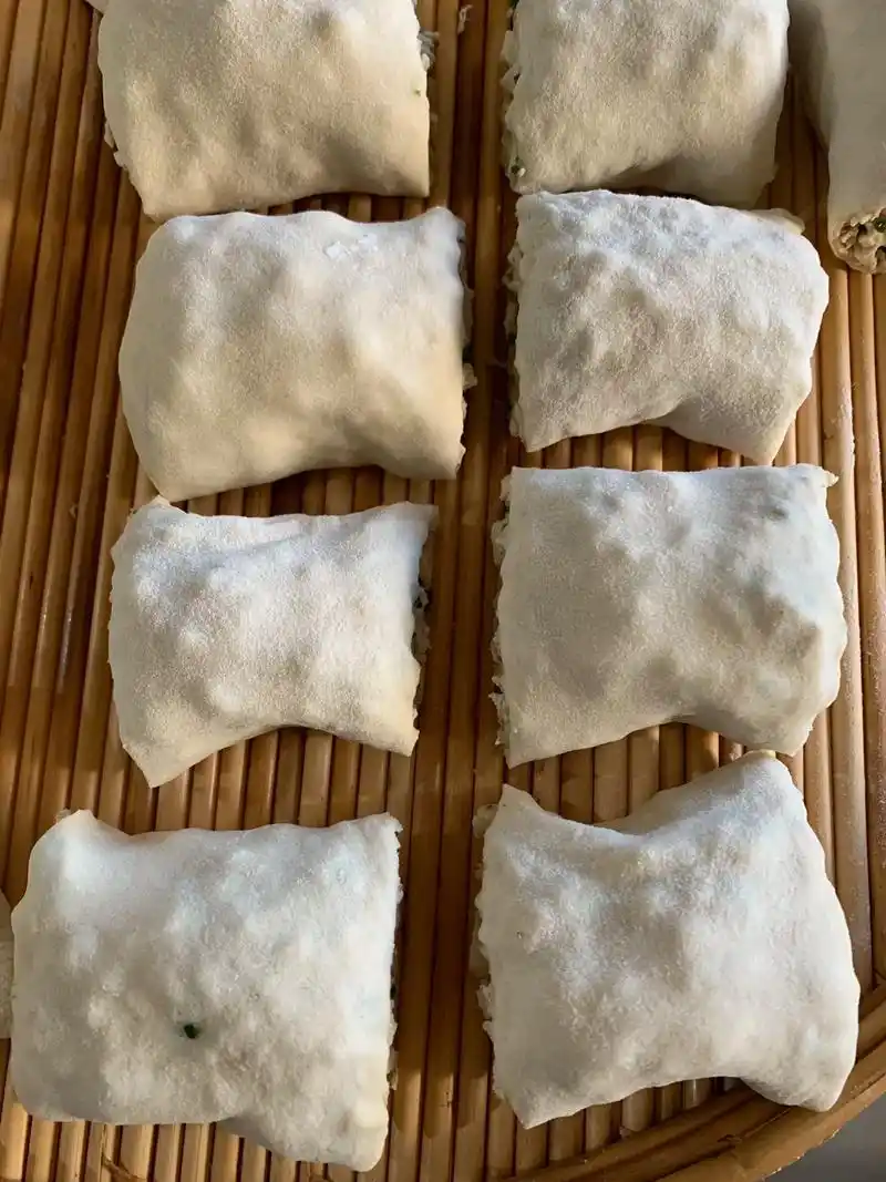 豆腐卷.#爱生活爱美食 #生活的烟火气息 #纯手工制作美食  - 抖音