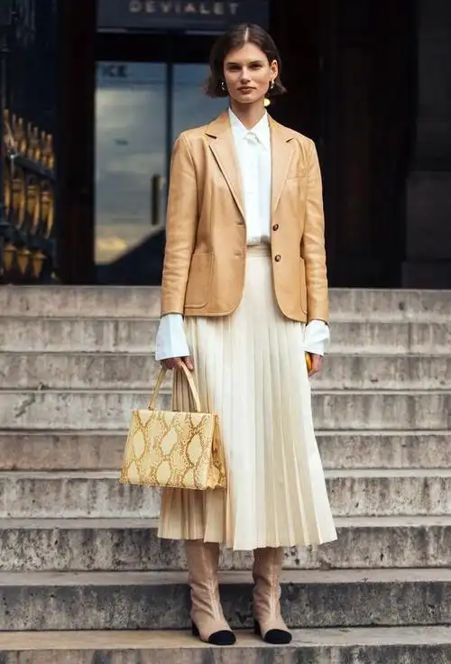 想要玩转时尚穿搭,从色彩搭配入手,学会这五个技巧轻松拿捏