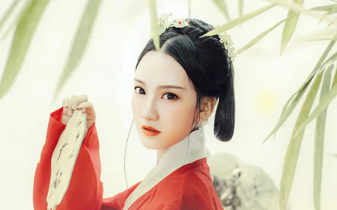 唯美古装美女迷人高清桌面壁纸