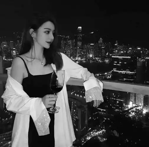 高冷有气质的女生头像酷酷的冷艳风女生头像