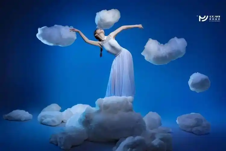 手打击飞天second动作二捧云贴脸起后腿first动作一点击全屏查看视频