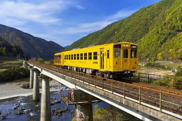 从货物列车到观光列车温馨小火车成就文艺大旅程日本旅行