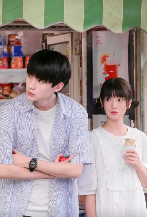 又一部青春校园剧当我飞奔向你猫的树执导男女主双向奔赴