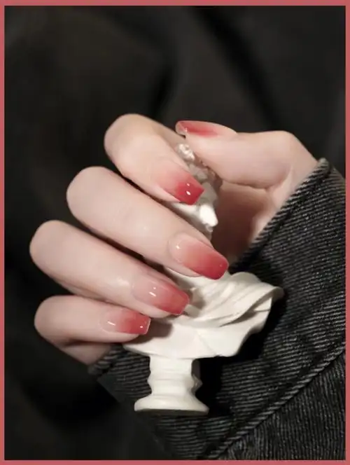 春日显白渐变美甲纯欲撩人