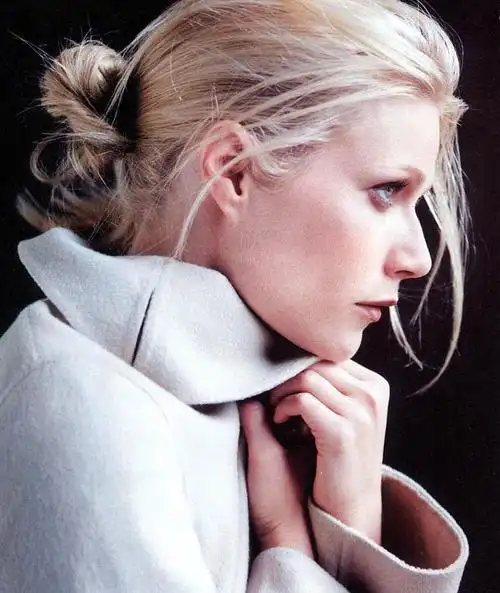 完美侧脸欧美女星美艳写真