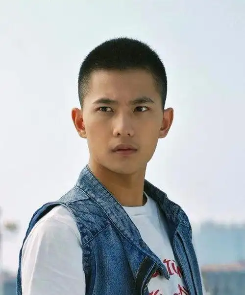 盘点十大明星平头发型,鹿晗可爱帅气而最后一位才是经典!