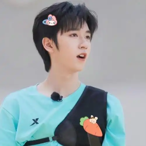 兔牙时代##和贺峻霖点亮微博之夜