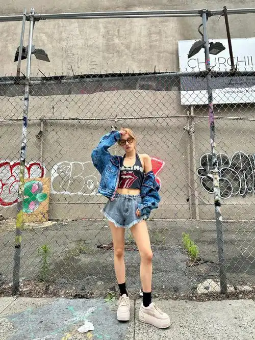 宋雨琦的马甲线##宋雨琦胸口痣