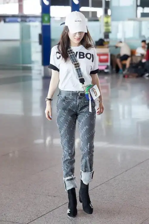 霍思燕一字带凉鞋,霍思燕一字裙-天晟网