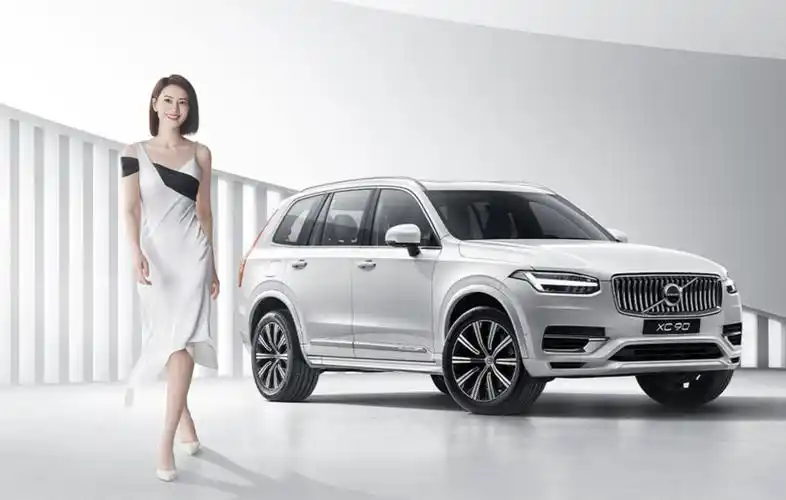 俘获"国民女神"高圆圆的芳心,沃尔沃xc90以优雅取胜-新浪汽车