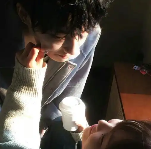 超爱的343234353837氛围感情头