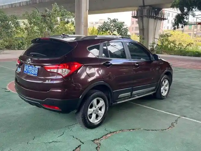 16年海马s5自动挡1.5t,私人一手车,11万公里.原车导航.多功能方向盘.