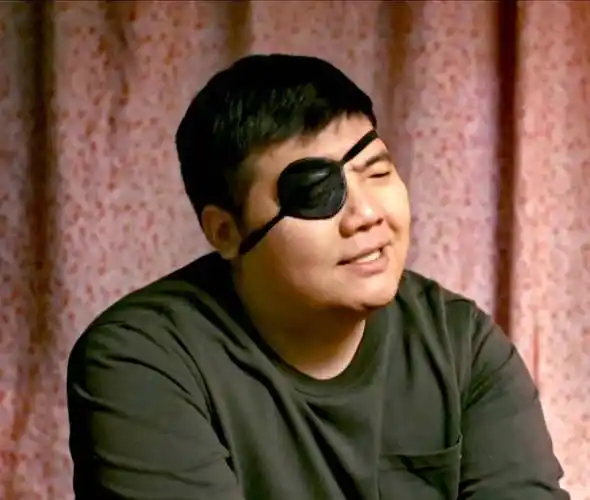 尤宪超,《梦中的那片海》里郭黑子老怀疑老婆有事?_齐天_肖春生_幸运