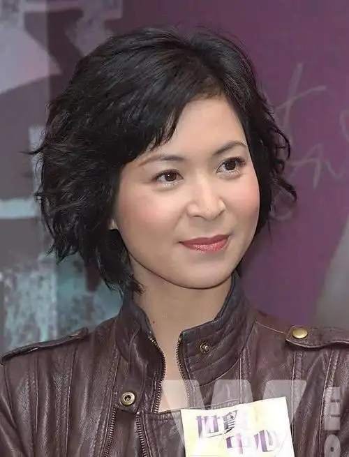 苏玉华:tvb古装女神,多才多艺厨技精湛,与男友拍拖25年才登记