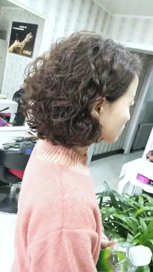 审美热烫作品分享,你们觉得这款发型怎么样?