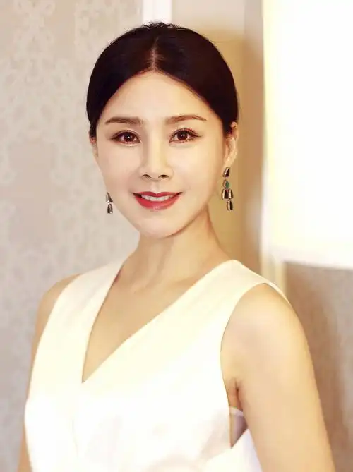 何琳陈坤生子实情_奇闻网