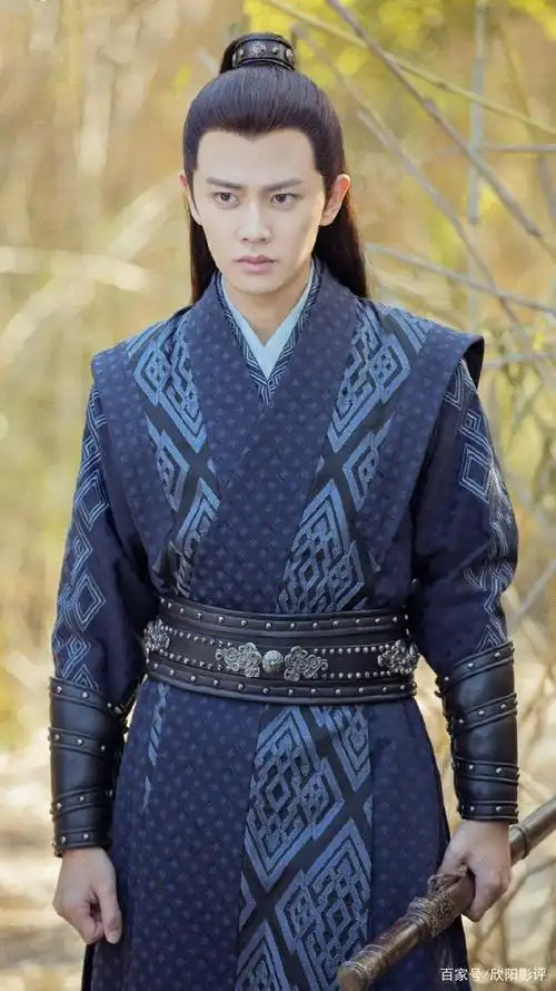 今天我们就来看一下那些古装扮相十分好看的男明星