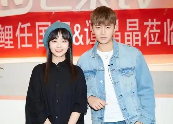 而且,谭松韵与任嘉伦也不是第一次合作了,当初在《锦衣之下》里面培养