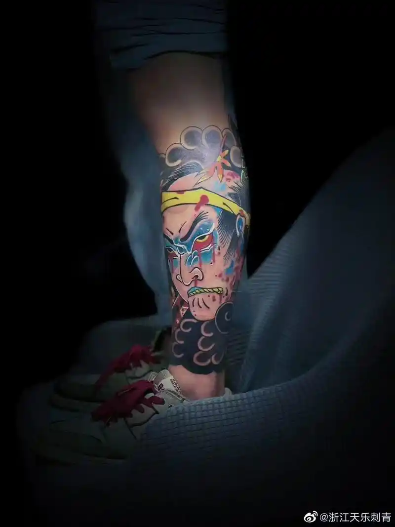 包小腿日式生首77阿多福.