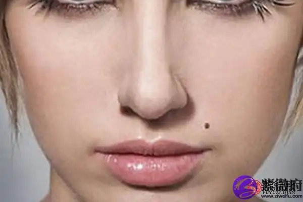 嘴巴左上角的痣代表什么