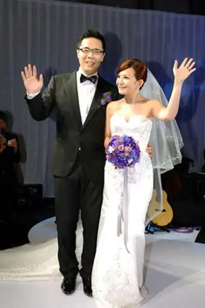 梁静茹回首感情路很是幸福