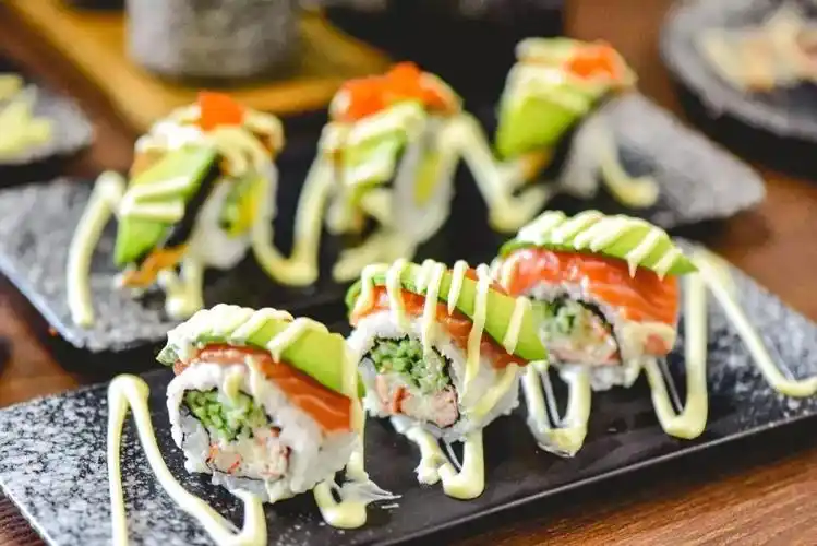 8折,这可能是澄海最长长长长长长长长长长长的寿司了!