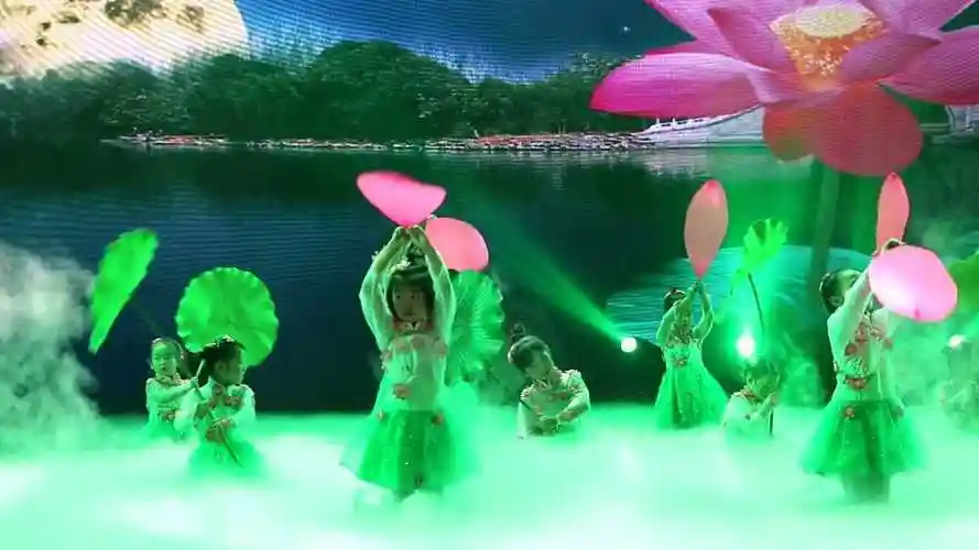 舞蹈《荷塘月色》