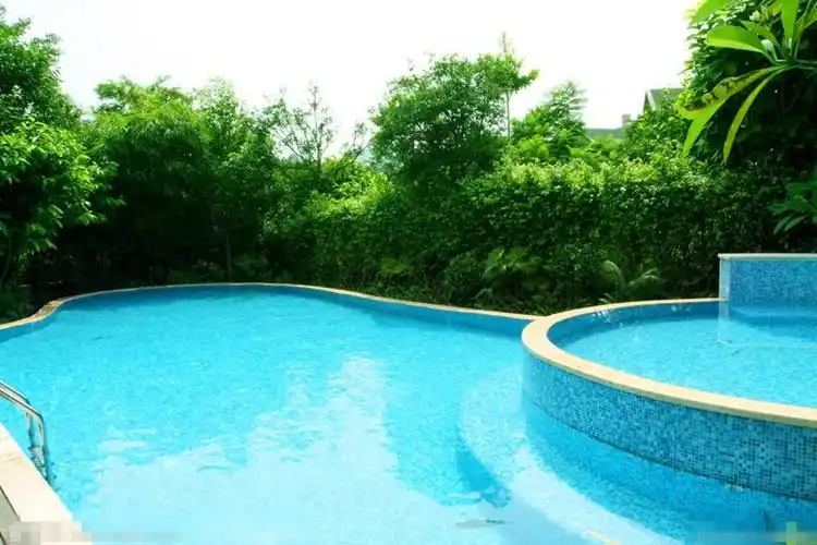 工程游泳池马赛克蓝白色玻璃水池瓷砖鱼池浴室外墙砖防滑阳台户外