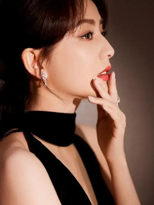 你好佟丽娅##2024中国电影大数据荣誉之夜