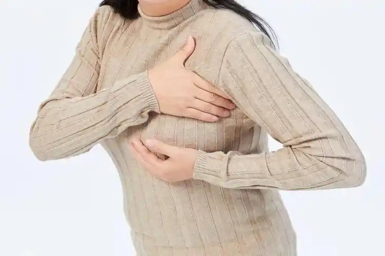 乳房涨痛难受小心是乳腺病变结节和增生要分清