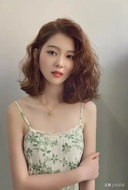 最新流行发型女长发插图