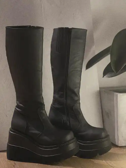 demonia暗黑辣妹必入的y2k风长筒厚底靴