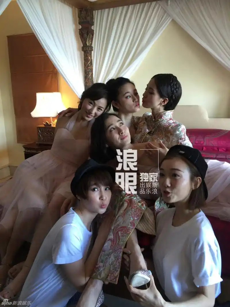 刘诗诗后宫伴娘团