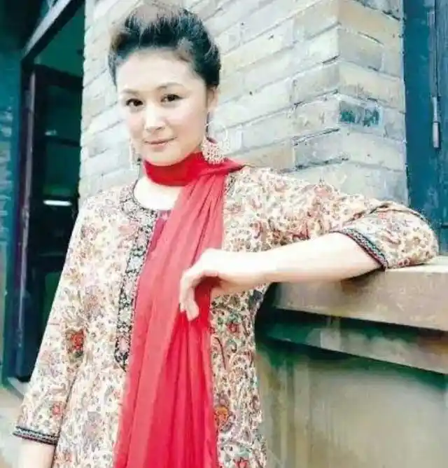 于月仙年轻时有多美你能想象吗颜值巅峰时古装扮相太惊艳了