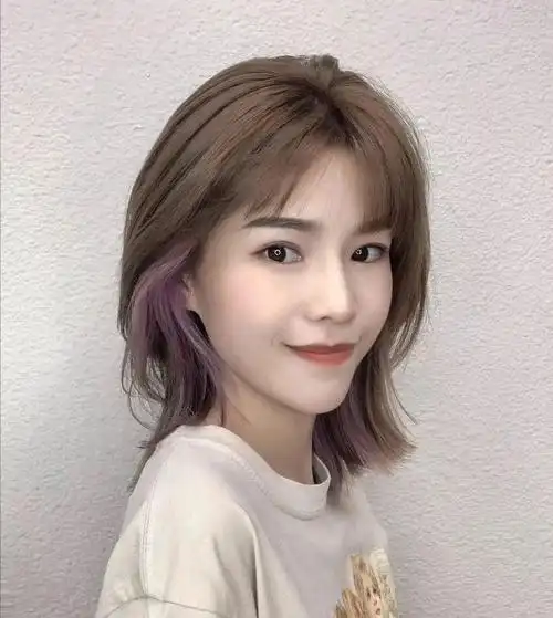 挂耳染是什么意思(只将耳朵后才的一撮/两撮头发挑出来染色)