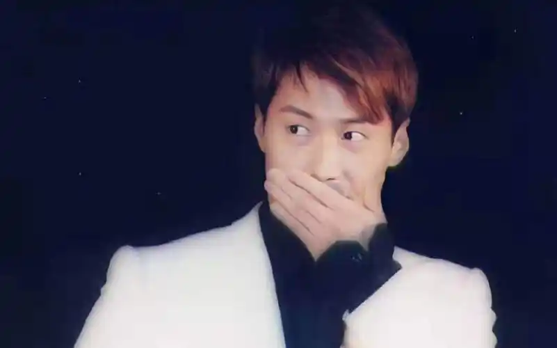 【黎明】1997叱咤音乐流行榜十周年颁奖典礼 so白西装帅到腿软