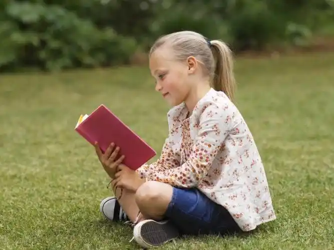 孩子抱怨读书辛苦,父母怎么回答为什么要学习?读书可以改变人生_成功