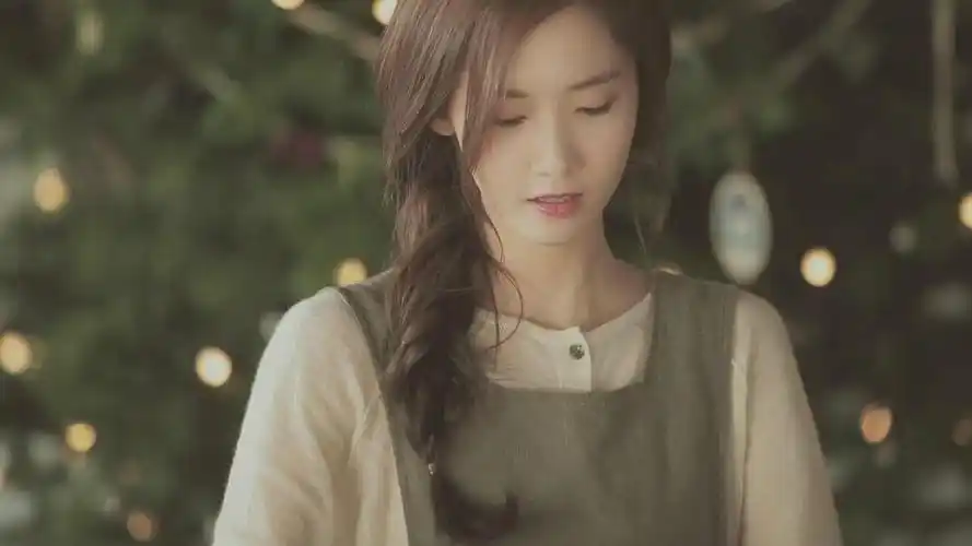 韩国的艺人林允儿,高清图片-壁纸族