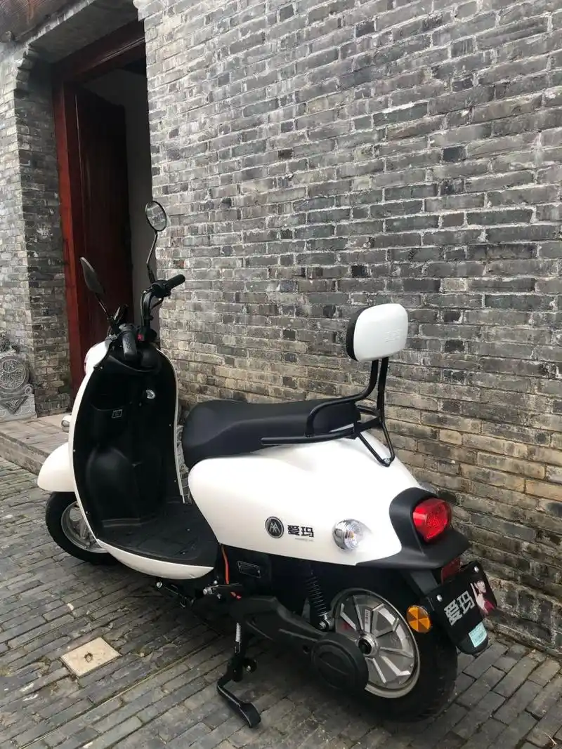 超适合女孩子只要1899元的爱玛电动车 因为太多人问我了.