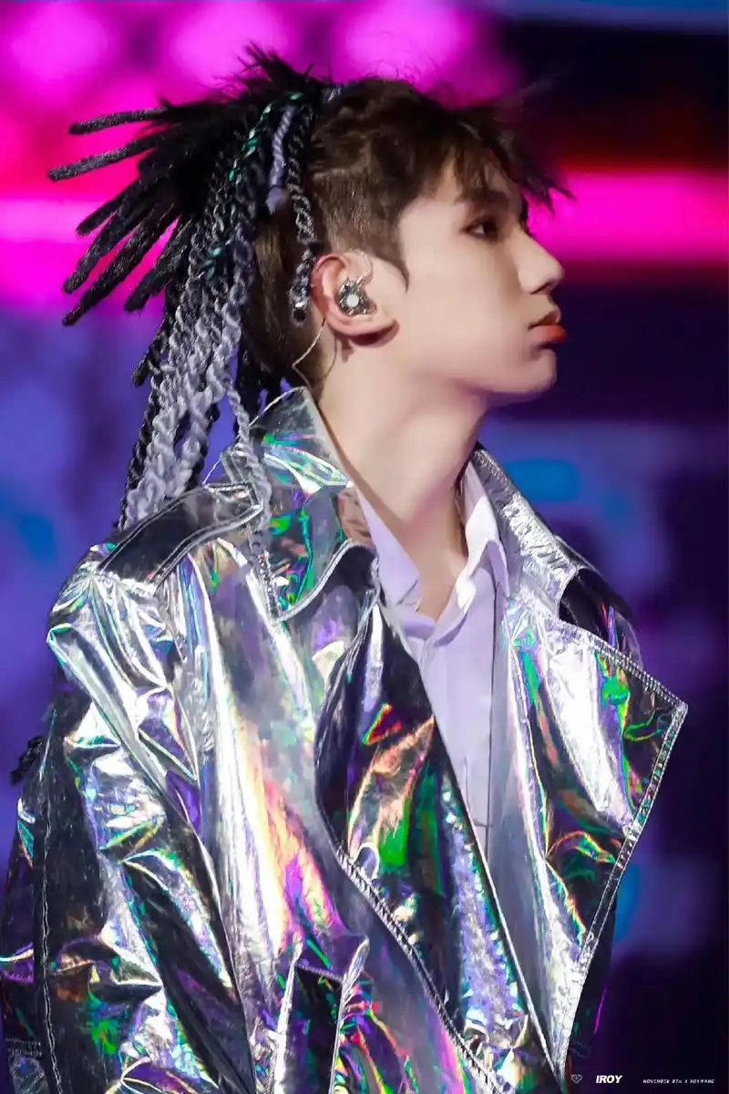 王源2019《源》演唱会