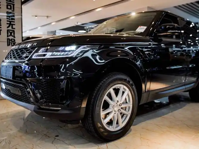 【厦门】未上牌 路虎 揽胜运动版 2020款 3.0 l6 se 黑色 自动档