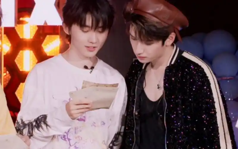 马嘉祺对严浩翔两年的的生日祝福