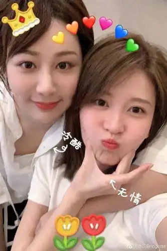 乔欣晒照为杨紫庆生:会永远陪着你 我的q版杨贵妃