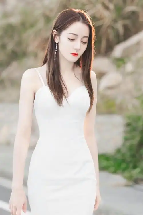 迪丽热巴鱼尾婚纱造型,这是什么神仙姐姐,身材爆好美哭了!